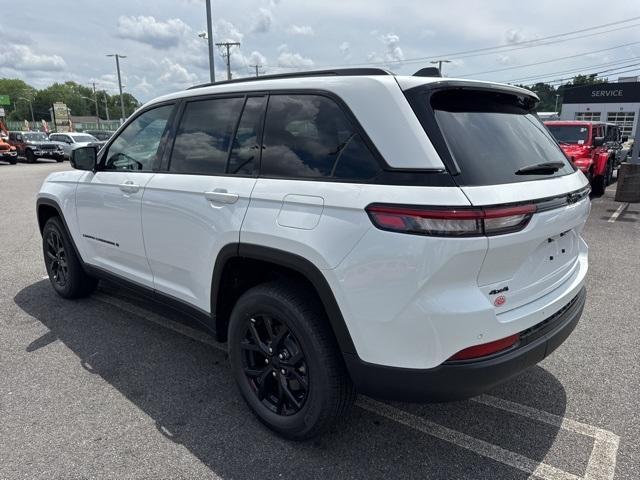 new 2025 Jeep Grand Cherokee car, priced at $42,115