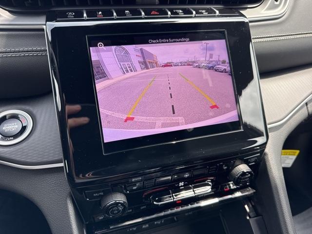 new 2025 Jeep Grand Cherokee car, priced at $42,115