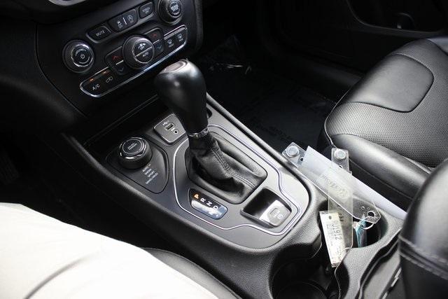 used 2022 Jeep Cherokee car, priced at $23,550