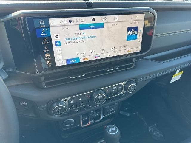 new 2025 Jeep Wrangler car, priced at $54,333