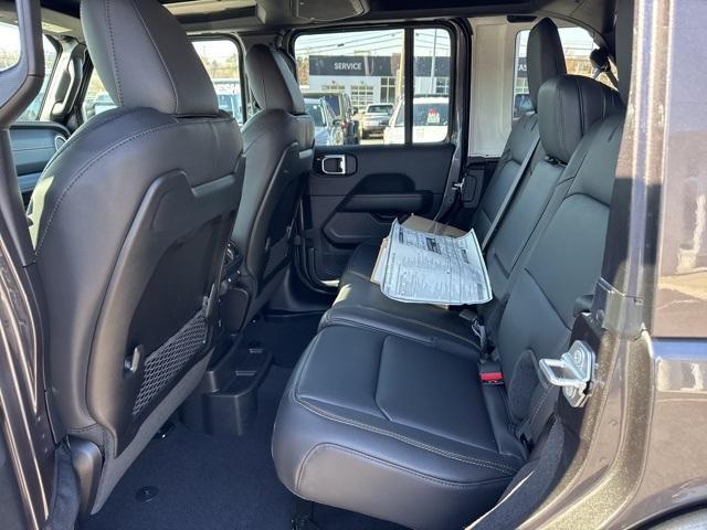 new 2025 Jeep Wrangler car, priced at $54,333