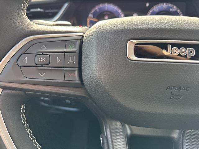 new 2025 Jeep Grand Cherokee car, priced at $47,152