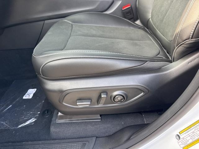 new 2025 Jeep Grand Cherokee car, priced at $47,152