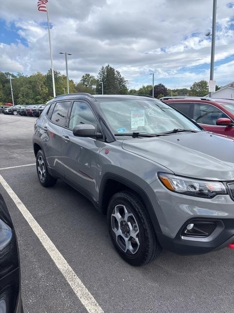 used 2022 Jeep Compass car, priced at $24,999
