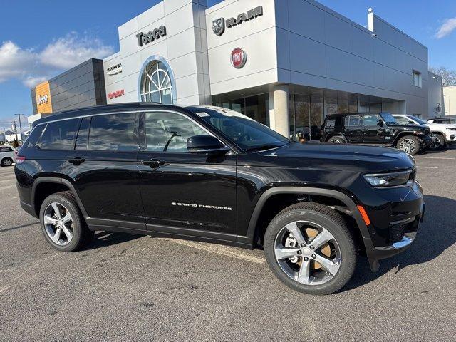 new 2025 Jeep Grand Cherokee L car, priced at $54,960