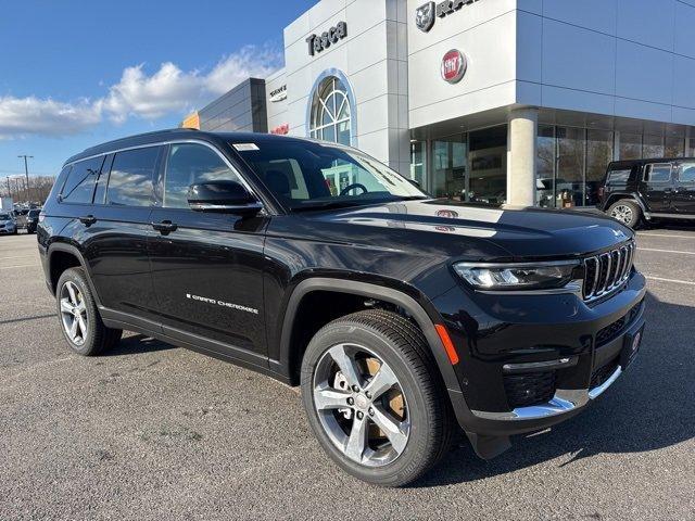 new 2025 Jeep Grand Cherokee L car, priced at $54,960