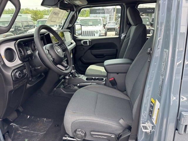 new 2025 Jeep Wrangler car, priced at $48,611