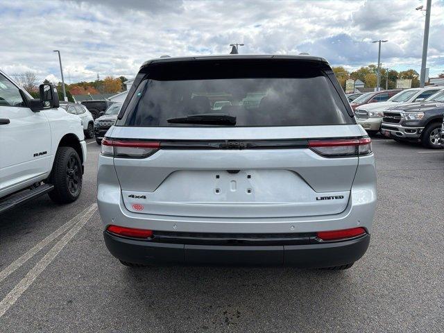 new 2025 Jeep Grand Cherokee car, priced at $49,833