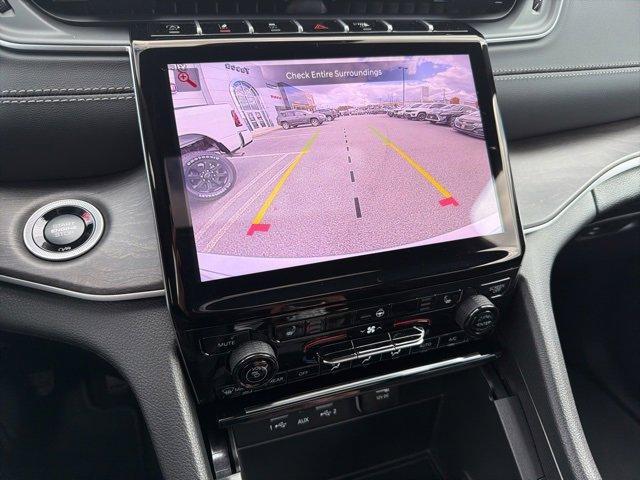 new 2025 Jeep Grand Cherokee car, priced at $49,833