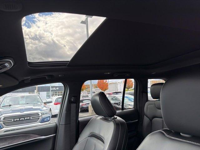 new 2025 Jeep Grand Cherokee car, priced at $49,833