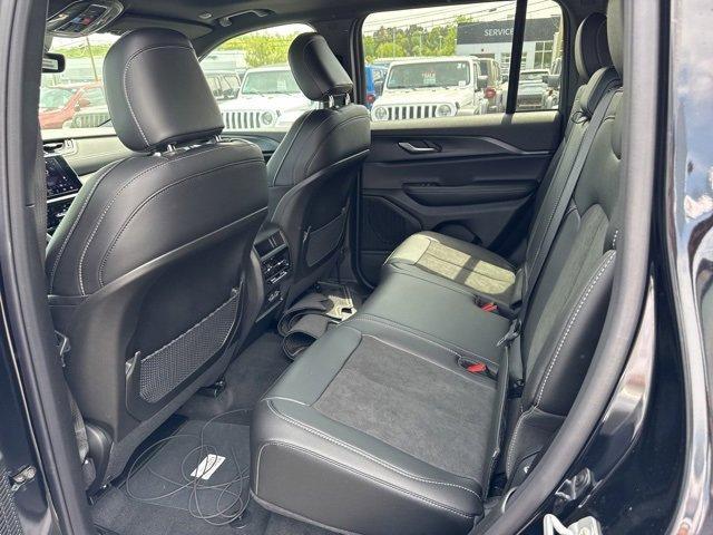 new 2025 Jeep Grand Cherokee car, priced at $43,710