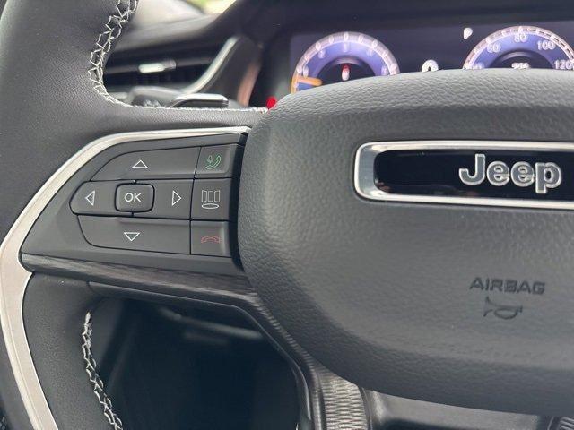 new 2025 Jeep Grand Cherokee car, priced at $44,705