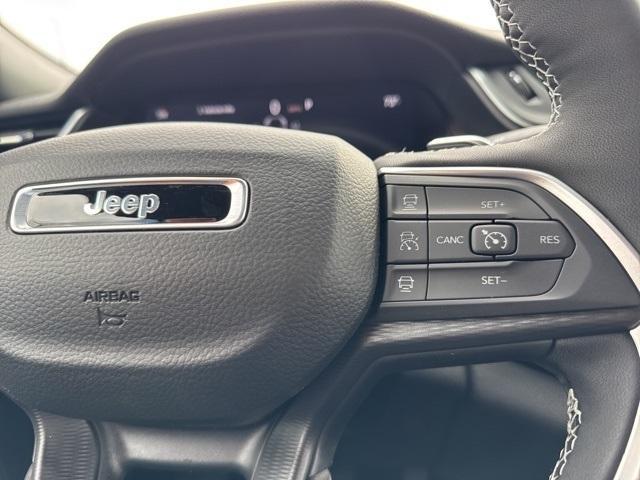 new 2025 Jeep Grand Cherokee L car, priced at $42,958