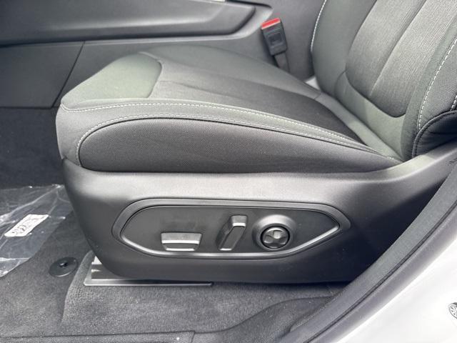 new 2025 Jeep Grand Cherokee L car, priced at $42,958