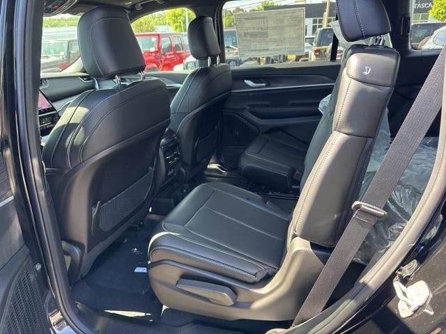 new 2025 Jeep Grand Cherokee L car, priced at $51,437