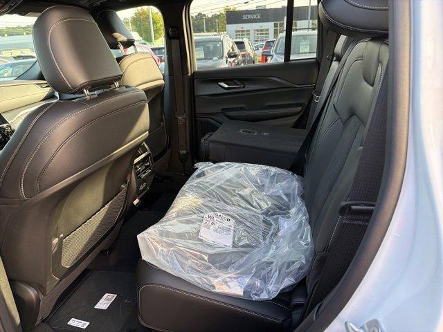 new 2025 Jeep Grand Cherokee car, priced at $47,152