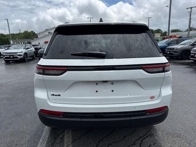 new 2025 Jeep Grand Cherokee car, priced at $47,130