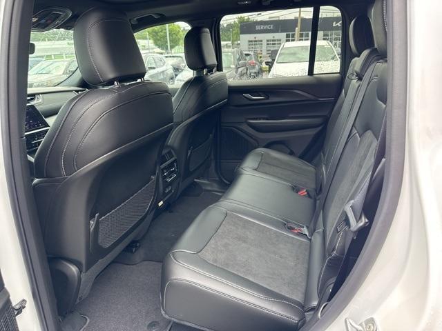 new 2025 Jeep Grand Cherokee car, priced at $47,130