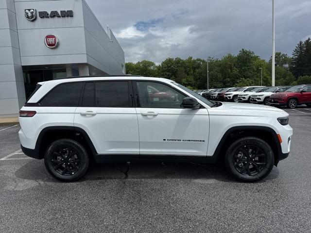 new 2025 Jeep Grand Cherokee car, priced at $47,130