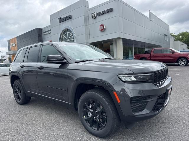new 2025 Jeep Grand Cherokee car, priced at $46,730