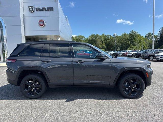 new 2025 Jeep Grand Cherokee car, priced at $48,375