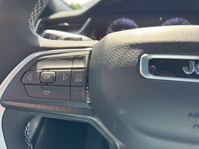 new 2025 Jeep Grand Cherokee car, priced at $48,375