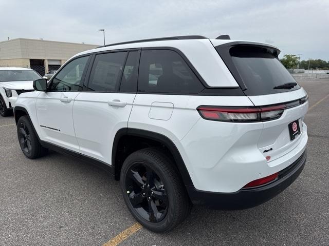 new 2025 Jeep Grand Cherokee car, priced at $50,440