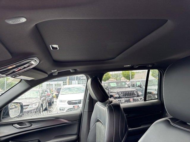 new 2025 Jeep Grand Cherokee car, priced at $42,115