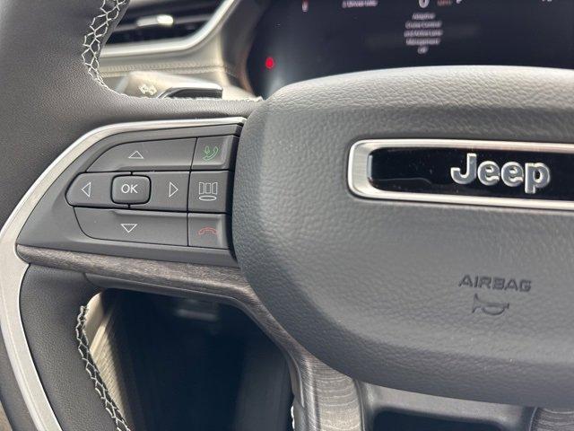 new 2025 Jeep Grand Cherokee car, priced at $42,681