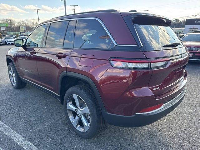 new 2025 Jeep Grand Cherokee car, priced at $49,935