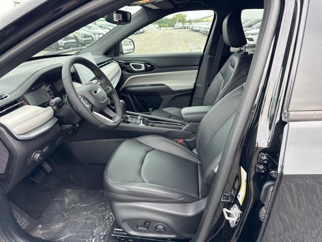 new 2025 Jeep Compass car, priced at $36,318