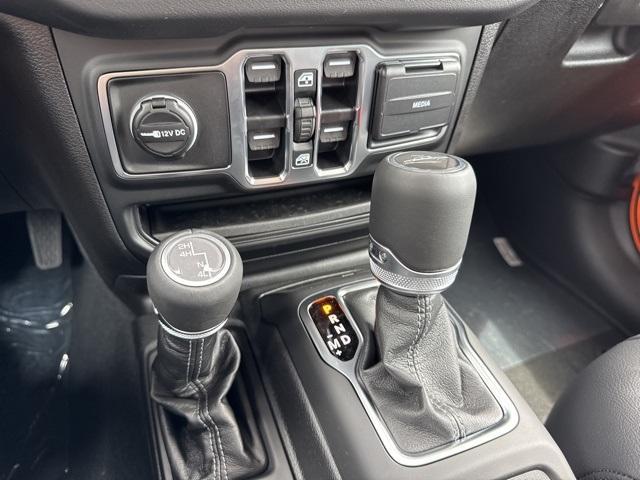 new 2025 Jeep Gladiator car, priced at $49,272