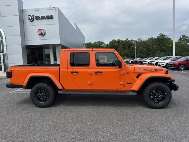 new 2025 Jeep Gladiator car, priced at $49,272