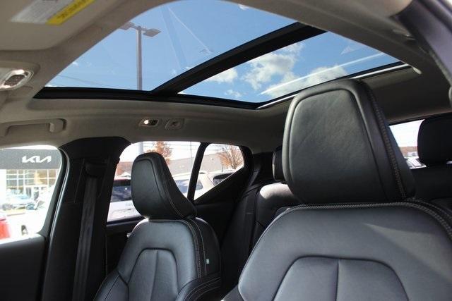 used 2019 Volvo XC40 car, priced at $14,999