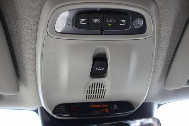 used 2019 Volvo XC40 car, priced at $14,999