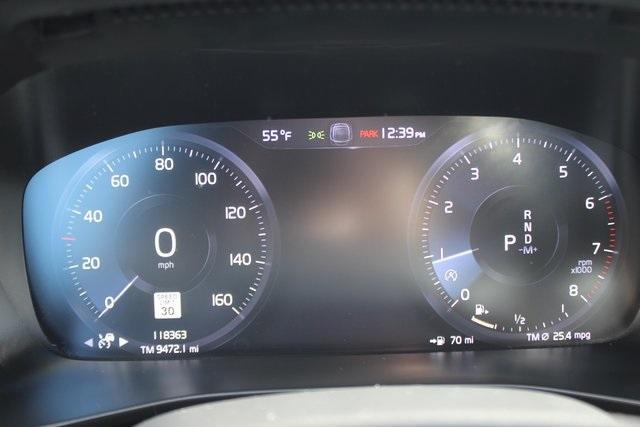 used 2019 Volvo XC40 car, priced at $14,999