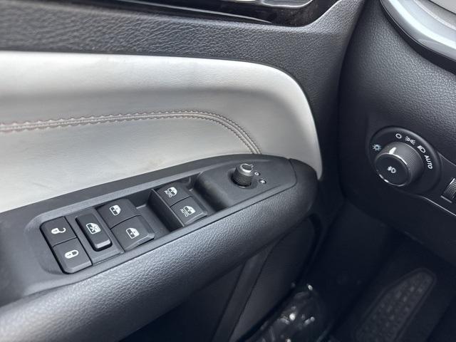 new 2025 Jeep Compass car, priced at $36,918