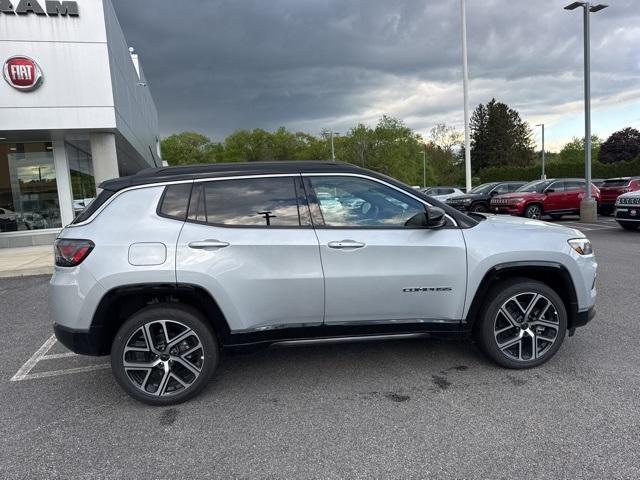 new 2025 Jeep Compass car, priced at $36,918