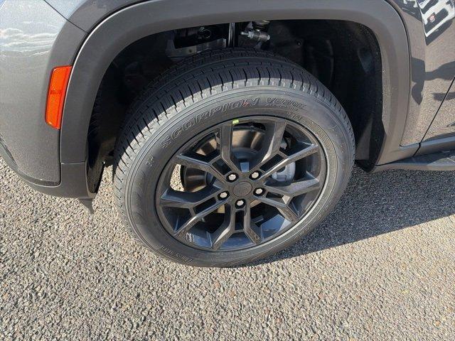 new 2025 Jeep Grand Cherokee L car, priced at $53,996