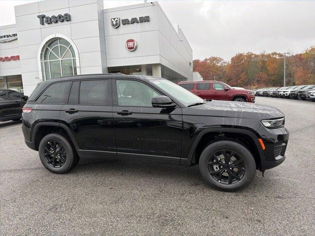 new 2025 Jeep Grand Cherokee car, priced at $46,208