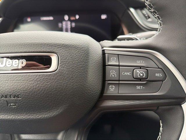 new 2025 Jeep Grand Cherokee car, priced at $46,208