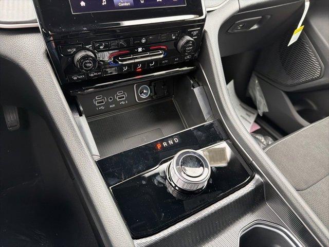 new 2025 Jeep Grand Cherokee car, priced at $46,208