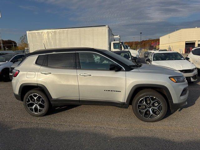 new 2025 Jeep Compass car, priced at $33,435