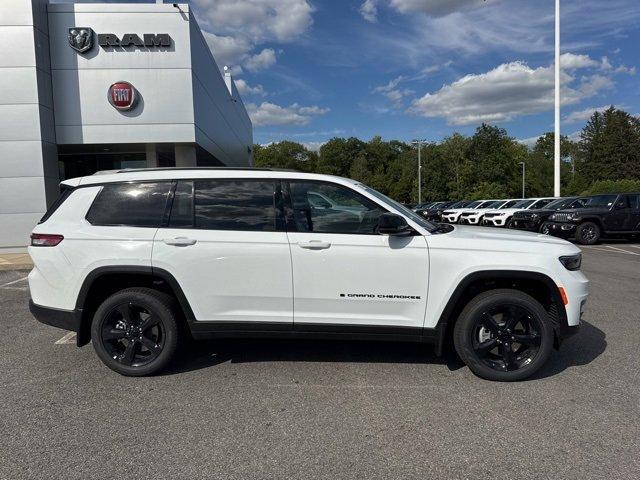 new 2025 Jeep Grand Cherokee L car, priced at $50,300