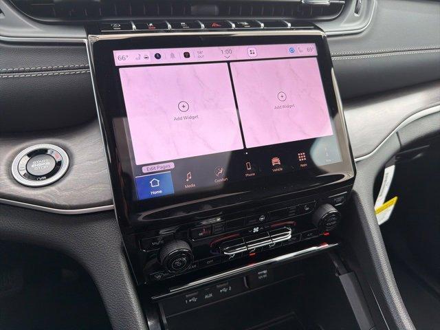 new 2025 Jeep Grand Cherokee car, priced at $49,833