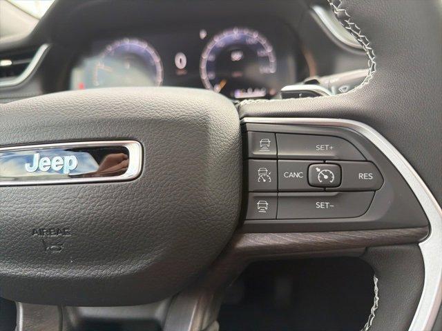 new 2025 Jeep Grand Cherokee car, priced at $49,833