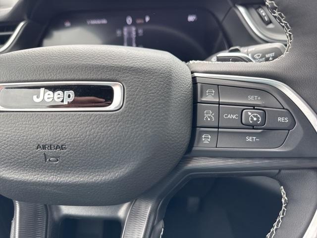 new 2025 Jeep Grand Cherokee car, priced at $42,710