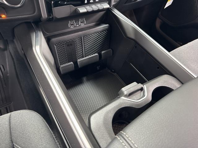 new 2025 Ram 1500 car
