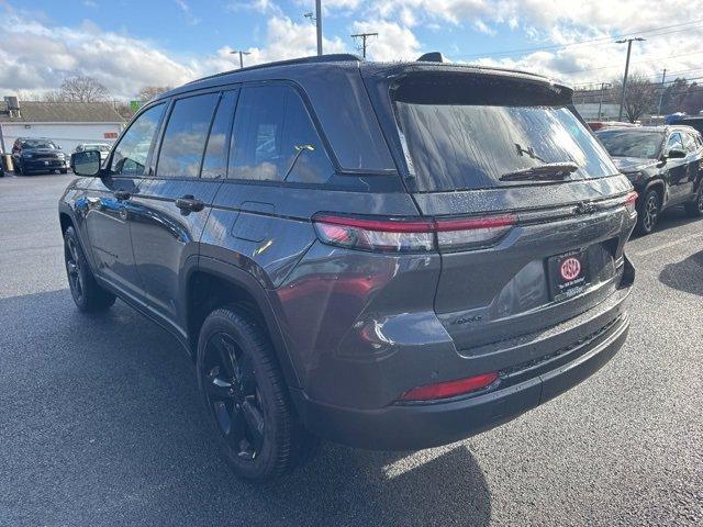 new 2025 Jeep Grand Cherokee car, priced at $50,035