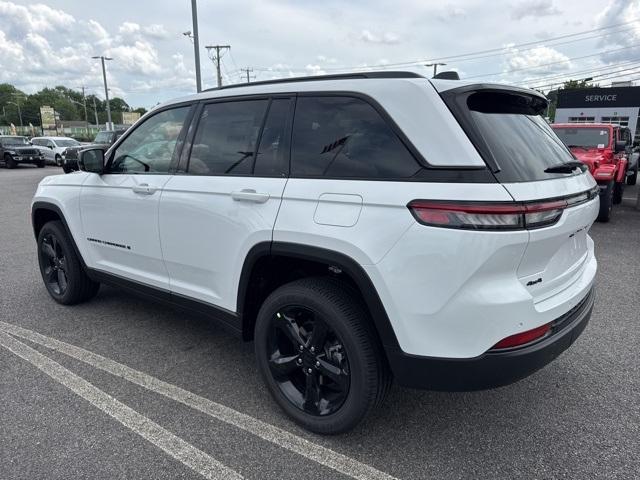 new 2025 Jeep Grand Cherokee car, priced at $43,760